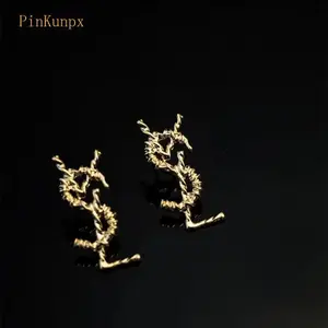 Pinkunpx Retro Exaggerated Metal Atmosphere English Letter Design Ear Top Light Luxury Advanced Exquisite and Versatile Women sleeper  hoop