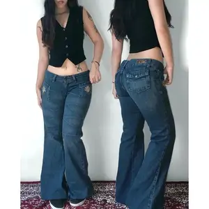 Streetwear Fashion Blue Washed Flowers Embroidered Baggy Jeans Women Y2K Harajuku Vintage Hip Hop Casual Slim High Waisted Jeans Can be used with a raincoat