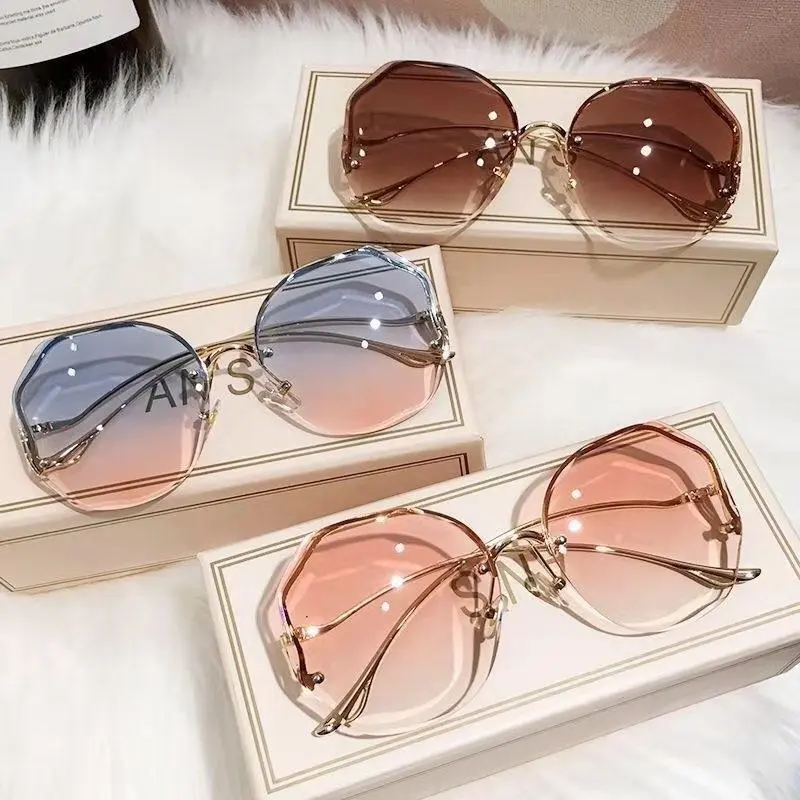Women's 3-Pack Trendy Square Sunglasses - Vintage Design Oversized Aviators with Chic Metal Frame, UV400 Protection for Commute & Dates, Sports & Outdoor Eyewear Accessory, Square Framed Sunglasses, Sun Protective Sunglasses