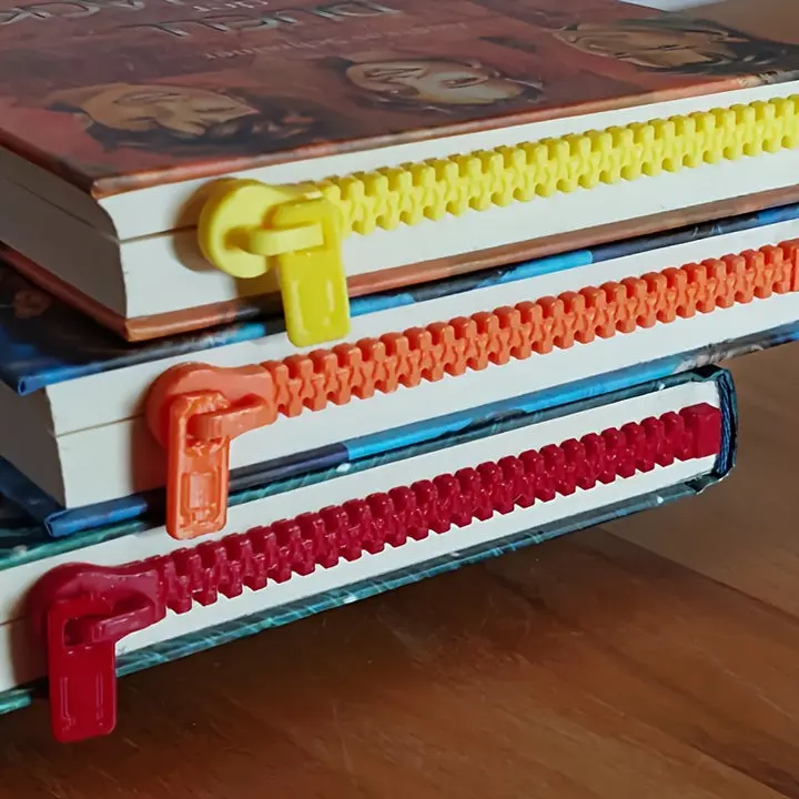 3-Piece Random Color Zipper-Shaped Bookmark Set, Lightweight Durable Materials Effective Page Marker, Office Stationery Supplies for Personal Use, Ideal Gift for Book Enthusiasts