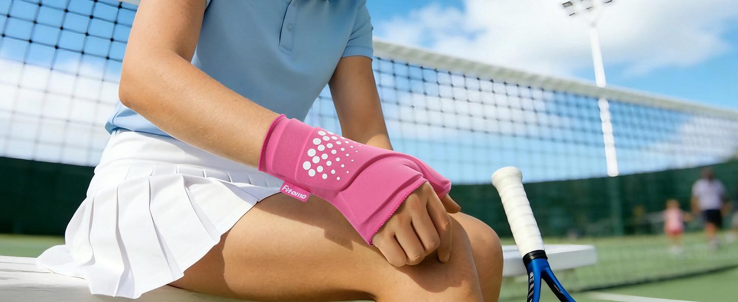 Fitomo Wrist Ice Pack Wrap Couple Set Wearable icepack-Experience Hot & Cold Compression Therapy enhanced by 3D Cooling Tech – a Reusable Wrap for Soothing Sore Wrists, Reducing Swelling & Daily Comfort Fitomo Wrist Ice Pack Wrap Couple Set Wearable icepack-Experience Hot & Cold Compression Therapy enhanced by 3D Cooling Tech – a Reusable Wrap for Soothing Sore Wrists, Reducing Swelling & Daily Comfort