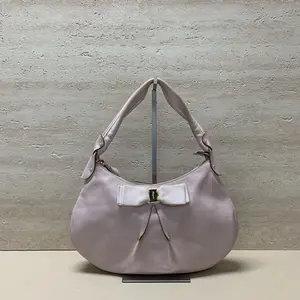 Pre-owned SALVATORE FERRAGAMO Leather Shoulder Bags 7.8'' R1929 Shoulder Bag C1856978693 0307 T4 Kay