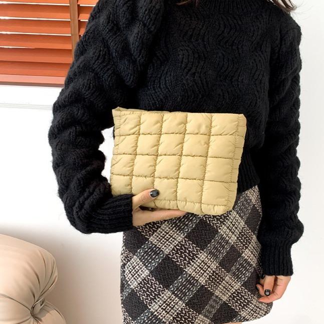 【Local Delivery】Maxoner Puffy Quilted Makeup Bag Cosmetic Bags Travel Cute Puffer Solid Toiletry Organizer Pouch Storage Clutch for Women in Assorted Colors SpringStatements 【Local Delivery】Maxoner Puffy Quilted Makeup Bag Cosmetic Bags Travel Cute Puffer Solid Toiletry Organizer Pouch Storage Clutch for Women in Assorted Colors SpringStatements