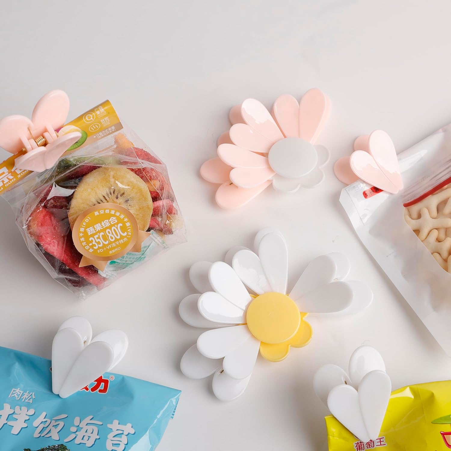 1 PC Magnetic Cherry Blossom Bag Clips,Magnetic Cherry Blossom Refrigerator Sealing Clip, Pink Sakura Food Sealing Clip for Snack, Bread & Pet Food Storage, Fridge Organizer & Kitchen Decor Gift