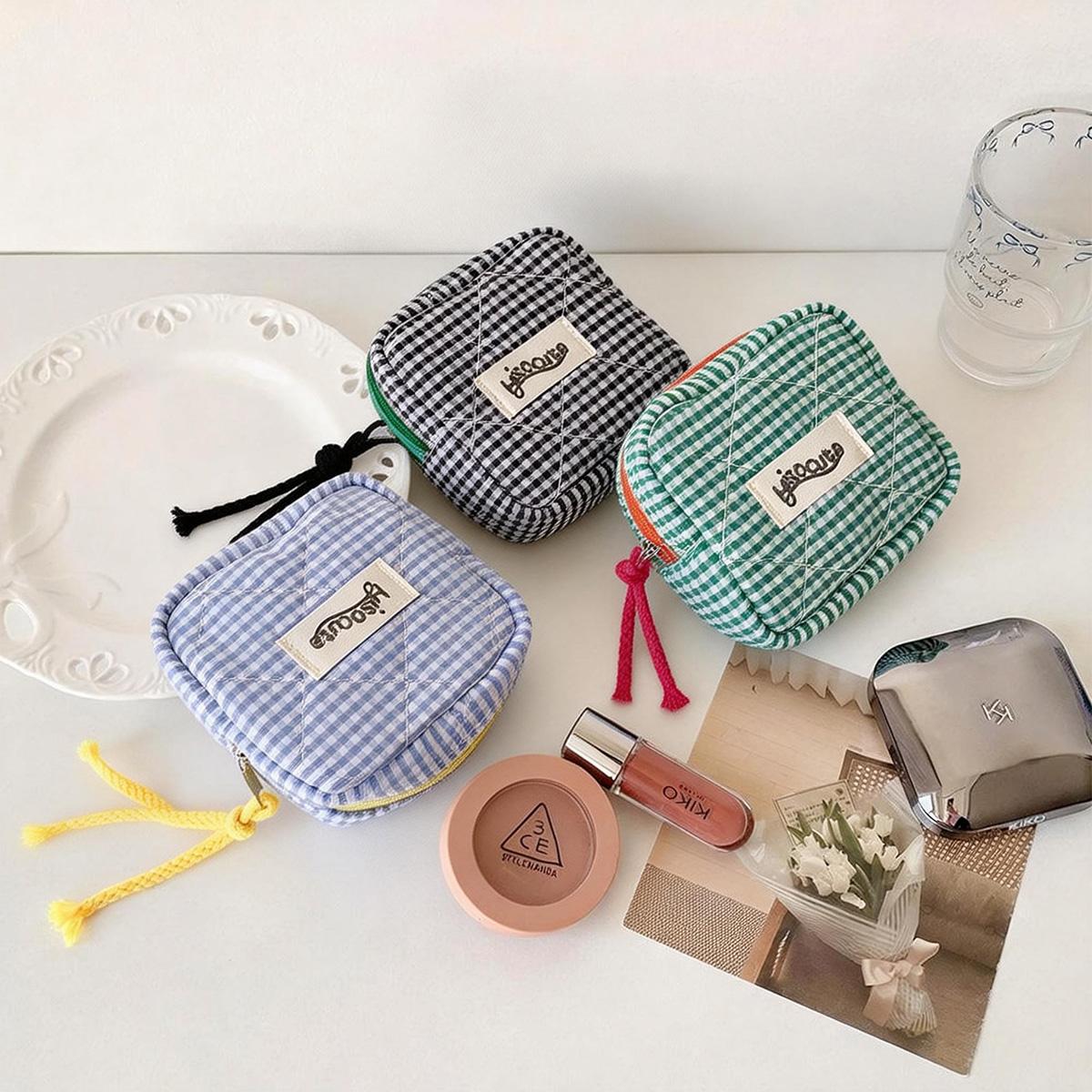 Plaid Pattern Makeup Bag,Portable Cosmetic Storage Bag with Zipper,Versatile Makeup Organizer Pouch for Travel & Daily Used, Makeup Brushes Organizer,Gifts For Women Plaid Pattern Makeup Bag,Portable Cosmetic Storage Bag with Zipper,Versatile Makeup Organizer Pouch for Travel & Daily Used, Makeup Brushes Organizer,Gifts For Women