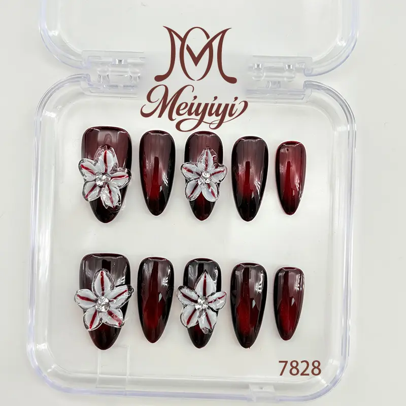 .DP.7828.Cat's eye carved wearable nails