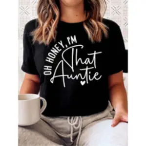 Charming T-Shirt With A Heartwarming Quote For The Stylish And Loving Aunt