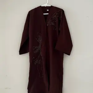 Small brown open abaya, size 30.