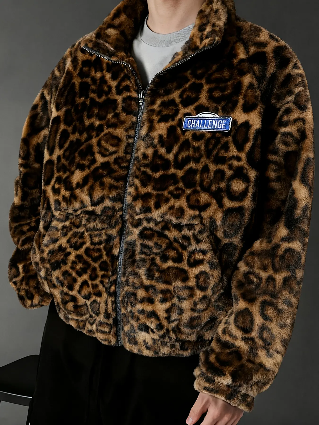 Leopard Print Faux Fur Jacket, Coat, Outerwear, Warm Plush Fabric, Challenge Patch Decoration, Loose Stand Collar Zipper, Winter Casual Style Fitted