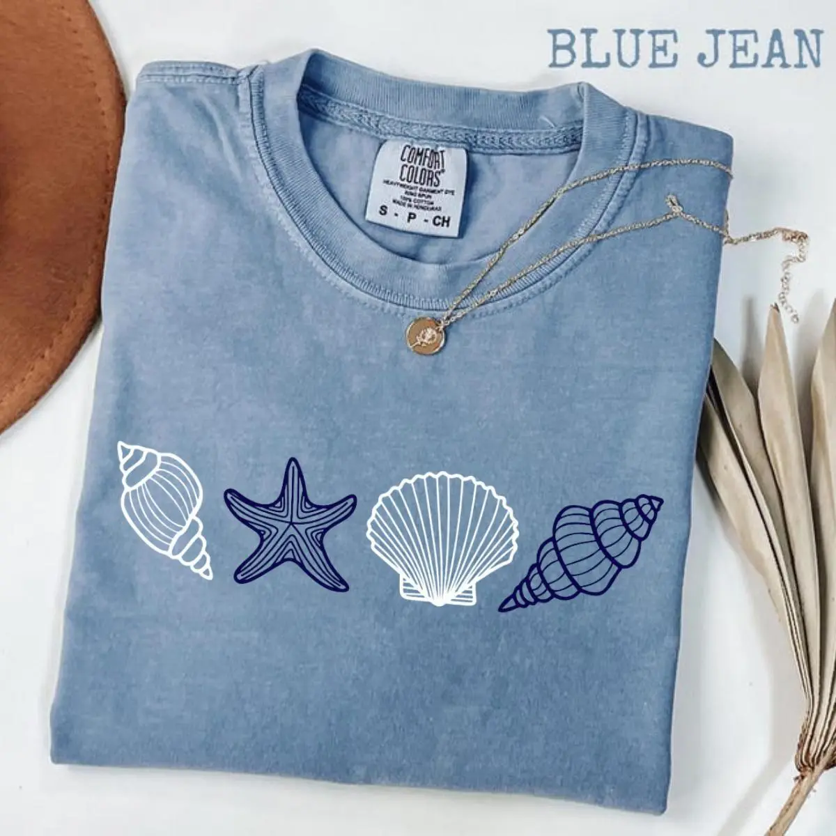 Comfort Colors Seashell T-Shirt, Beach T-Shirt, Summer Woman Shirt, Aesthetic Shirt, Ocean Lover Gift, Seashell T-Shirt