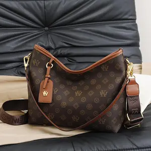 Fashionable Large-Capacity Women’s Tote Bag, 2026 New Retro Print Commuter Shoulder/Crossbody Bag, PU Material, Casual Multifunctional Zippered Tote with Adjustable Strap, Vintage Crossbody Bag, Medium Size Everyday Commuter Bag