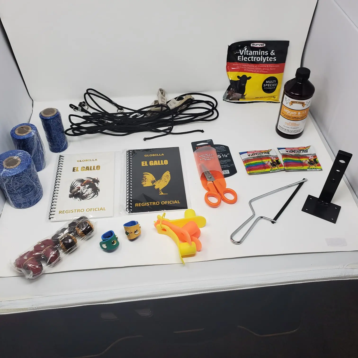 Complete Rooster / Gallo Breeder Starter Kit – Vitamins, Tie Cords, Wax String, Record Book & Gamefowl Tools