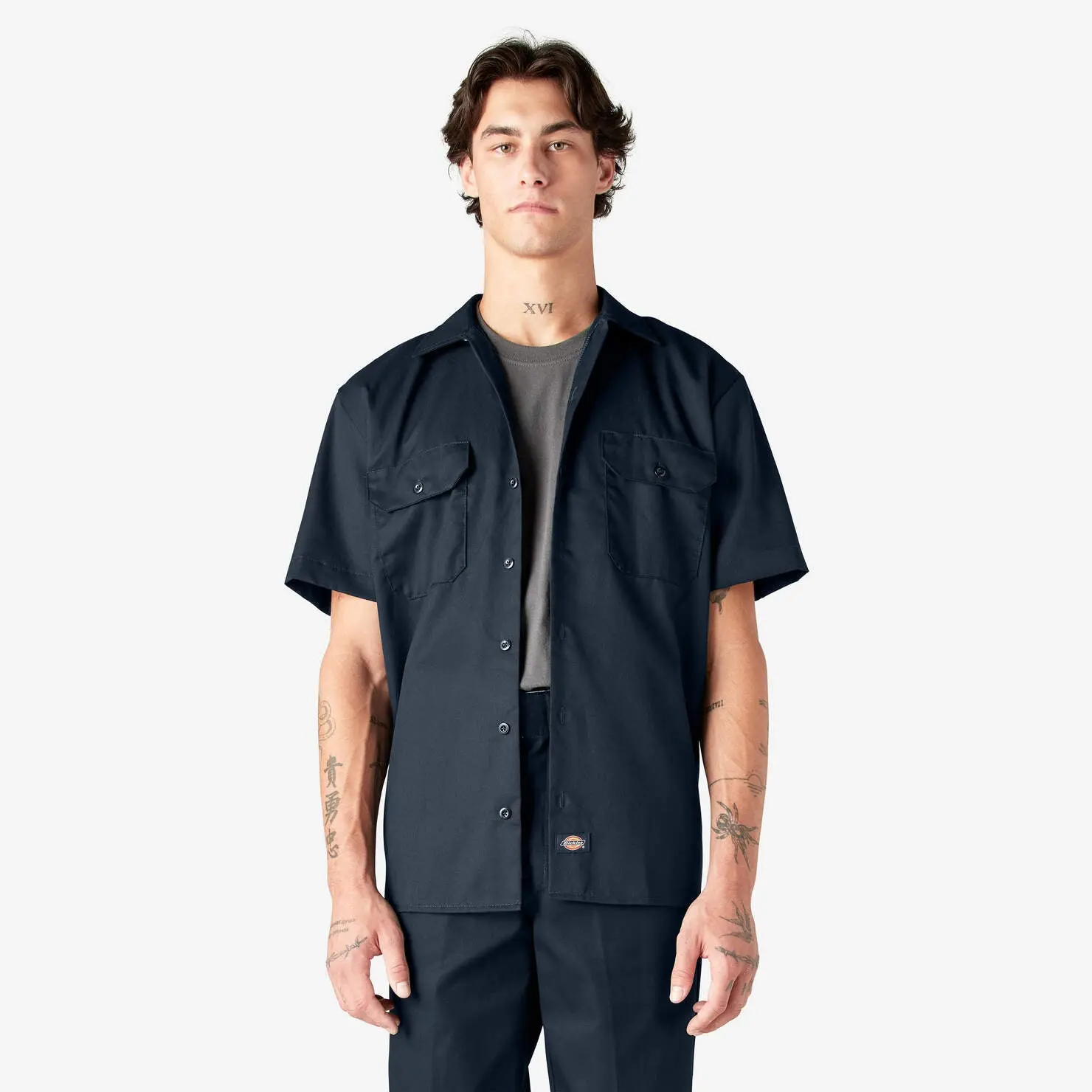 Dickies Men's Short Sleeve Fitted Collared Classic Twill Work Shirt - Moisture-Wicking, Secure Chest Pockets, Button-Front, Fabric Top for Summer Workwear (Dark Navy, White, Gray, Black), Mens Clothing