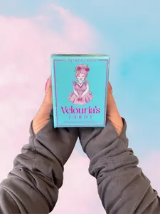 Velouria's Tarot: An intuitive tool for finding hope