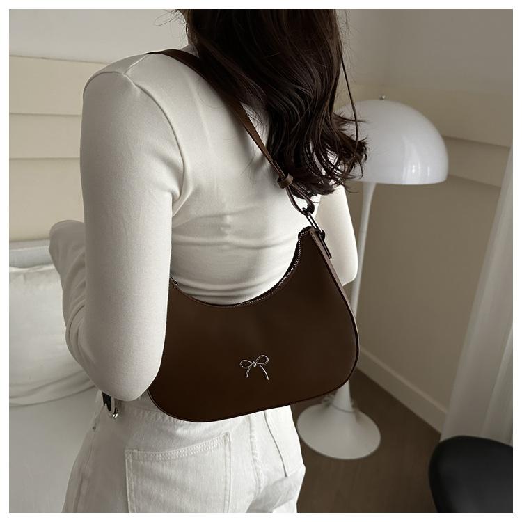 Shoulder Bag for Women, Hobo Handbags Trendy Y2K Purses Patent Leather Clutch Bag Cute Bow Purse  crescent  bag brown  purse