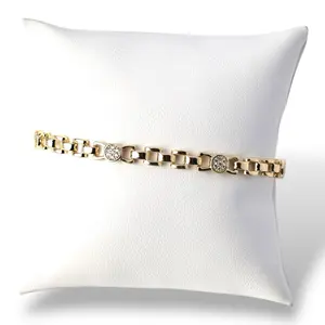 Gold Chain Bracelet with Elegant Design and Secure Clasp for Everyday Wear