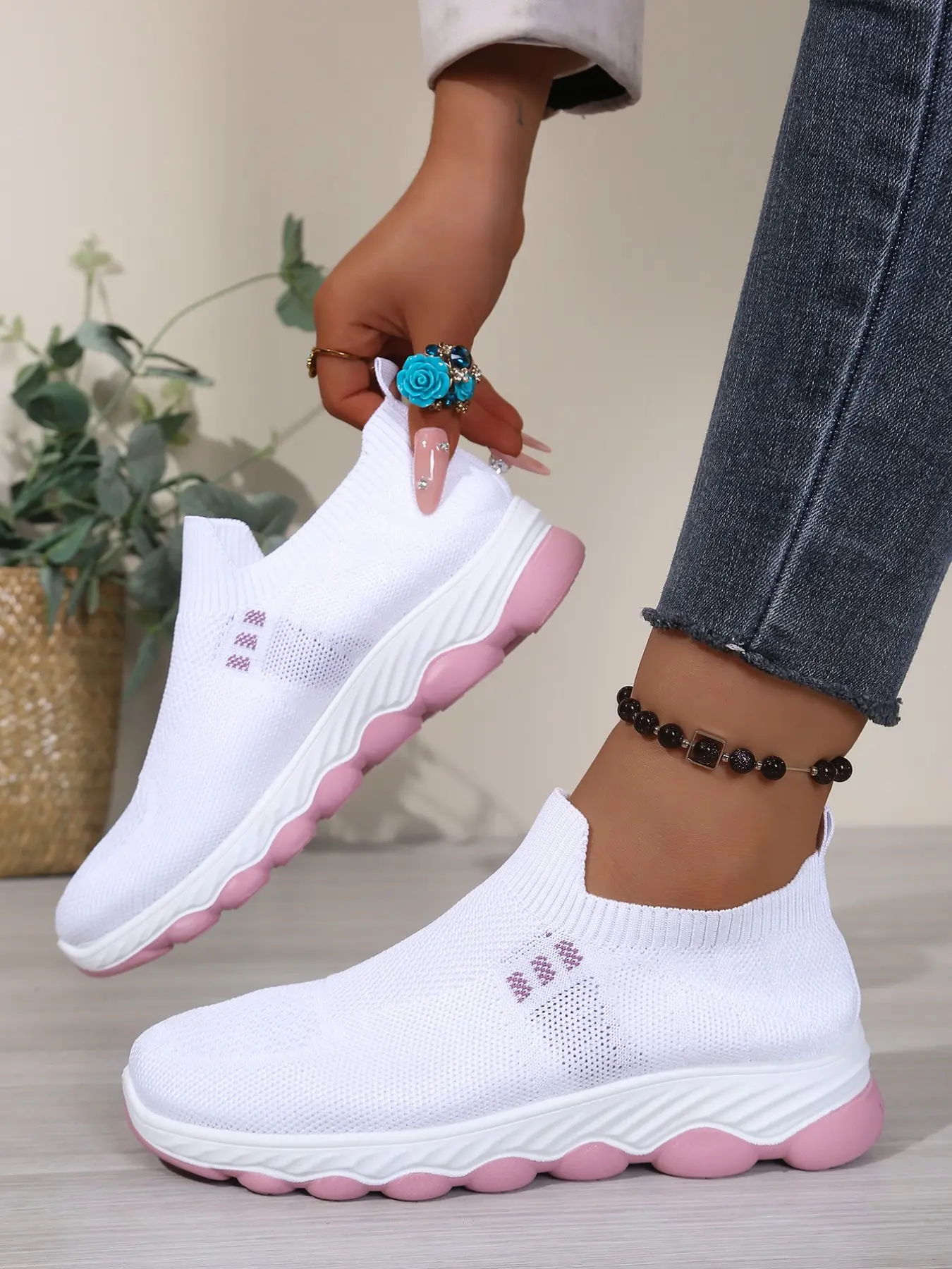 New Summer Breathable Mesh Slip-On Shoes for Women, Comfortable Walking Shoes, Casual Sneakers, Breathable Walking Footwear, Daily Walking Footwear