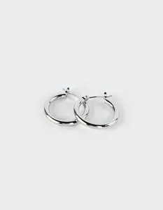 DO EVERYTHING IN LOVE  Womens White Gold Dipped Pin Catch Hoop Earrings, Silver