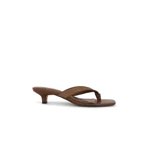 Steve Madden Tracie Sandal in Brown Raffia