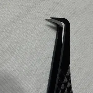 SBE Studio- Pro Grip Tweezer