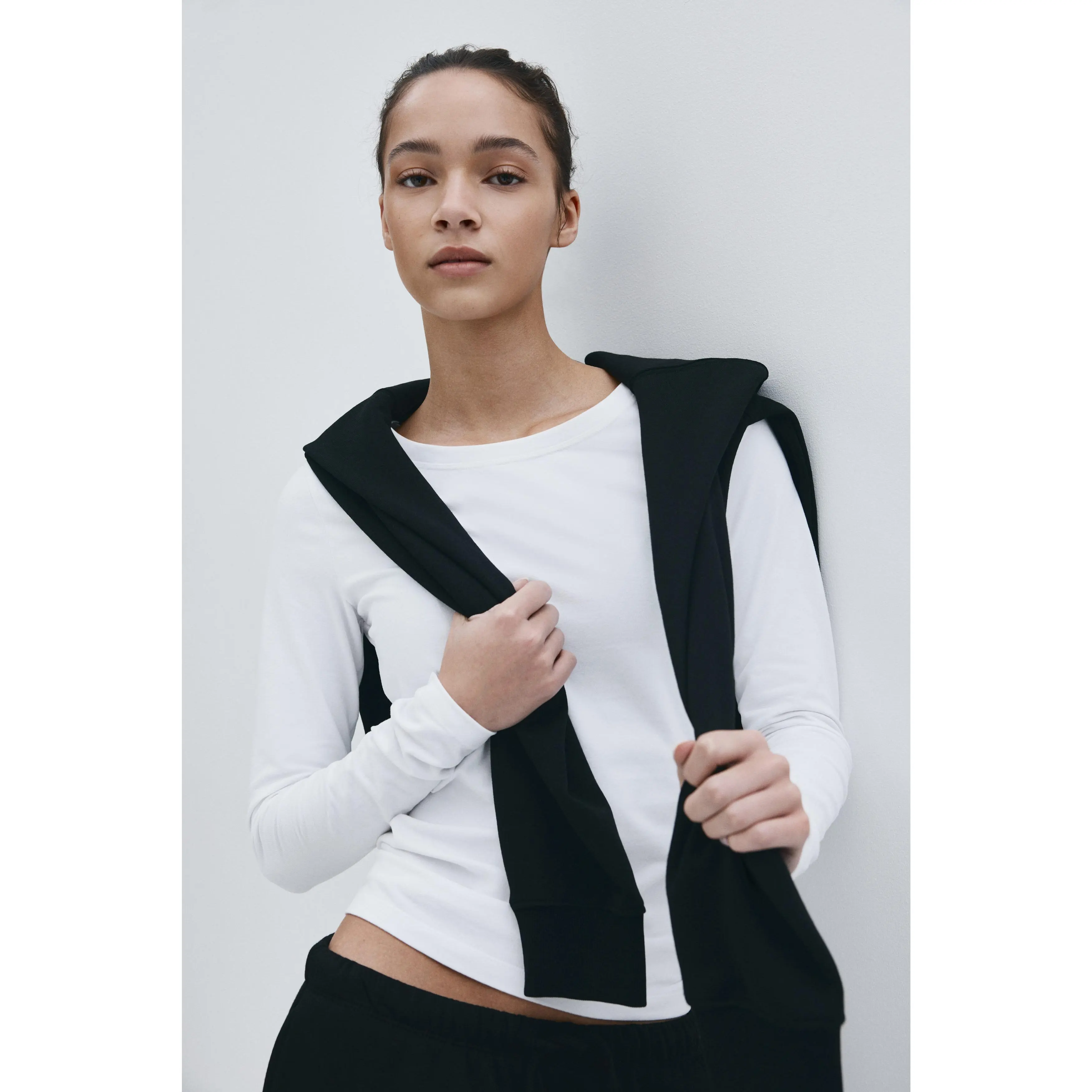 H&M Fitted cotton top H&M Fitted cotton top