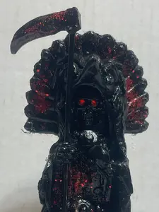 6 inch Santa Muerte Black/red azteca