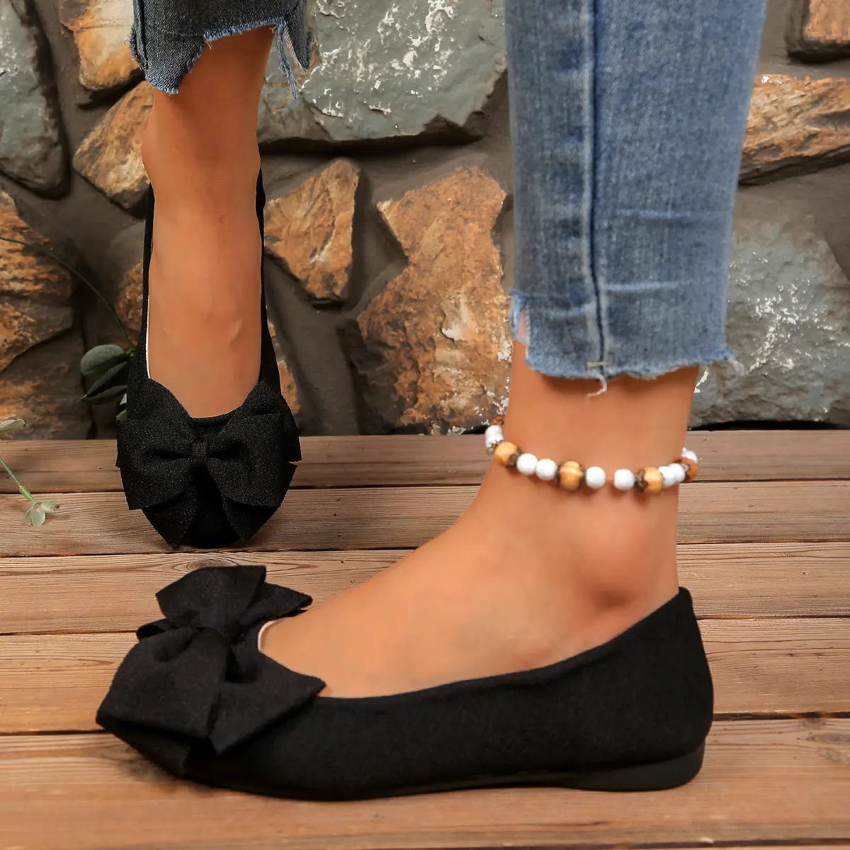 Women's Bow Detail Slip-On Flats, Comfortable Closed Toe Fashion Footwear, Lightweight Non-Slip Commuter Shoes for Daily Wear