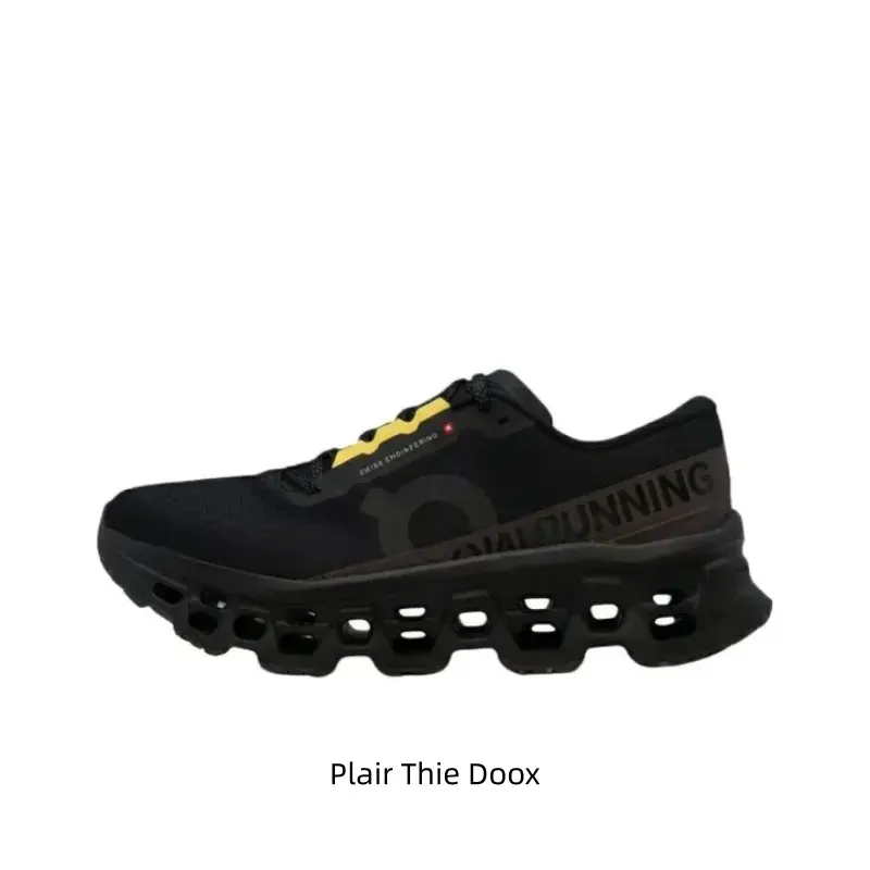Ultra-light performance workout shoes in solid black knit mesh, serrated cut-out midsole for high rebound, suitable for jogging and gym