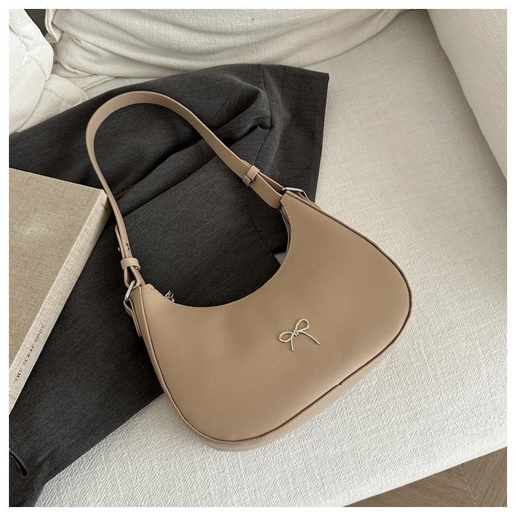 Shoulder Bag for Women, Hobo Handbags Trendy Y2K Purses Patent Leather Clutch Bag Cute Bow Purse  crescent  bag brown  purse