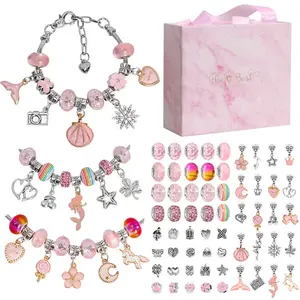 Pink DIY Series Craft Kit, 67-piece bead bracelet and necklace making kit. DIY beaded bracelet making gift box, beading kit, beading supplies, beading and jewelry making, birthday and Christmas craft gift set, with portable jewelry storage box.