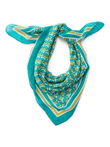 Time and Tru Women's Geometric Print Scarf with Retro Charm, Multi-Season