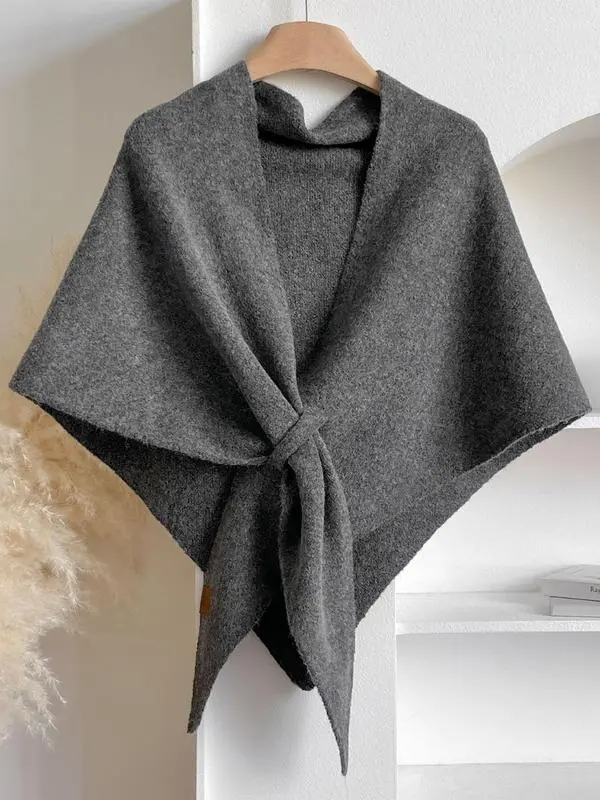 Women's Trendy Solid Triangle Shawl - Basic Fashion Woven Fabric Scarf, 1-Size Versatile Wrap for Indoor & Outdoor Use
