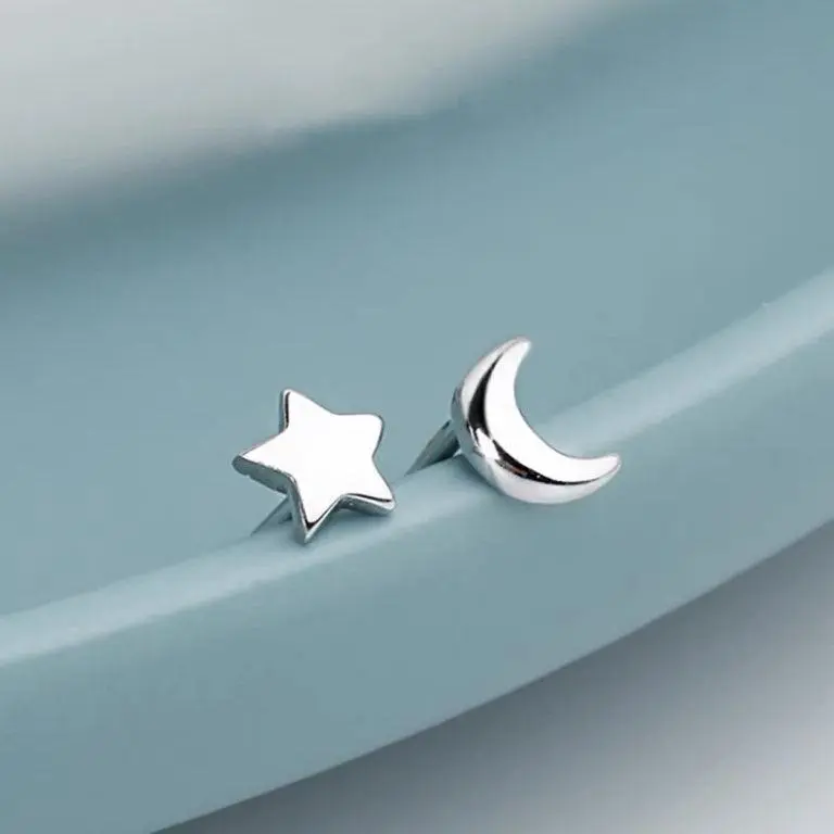 s925 sterling silver Tiny Star and Moon asymmetrical Stud Earrings，tar Starburst Stud Earrings，Star Stud Earrings for galentine‘s party valentine’s day gift，fashion earrings，anniversary holiday jewelry，gift for women