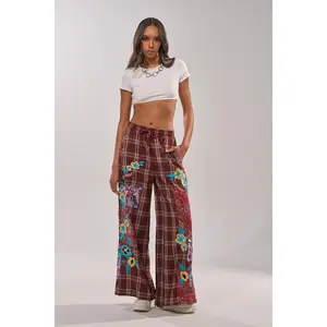 KRIYSTA FLORAL PATCH PLAID PANT
