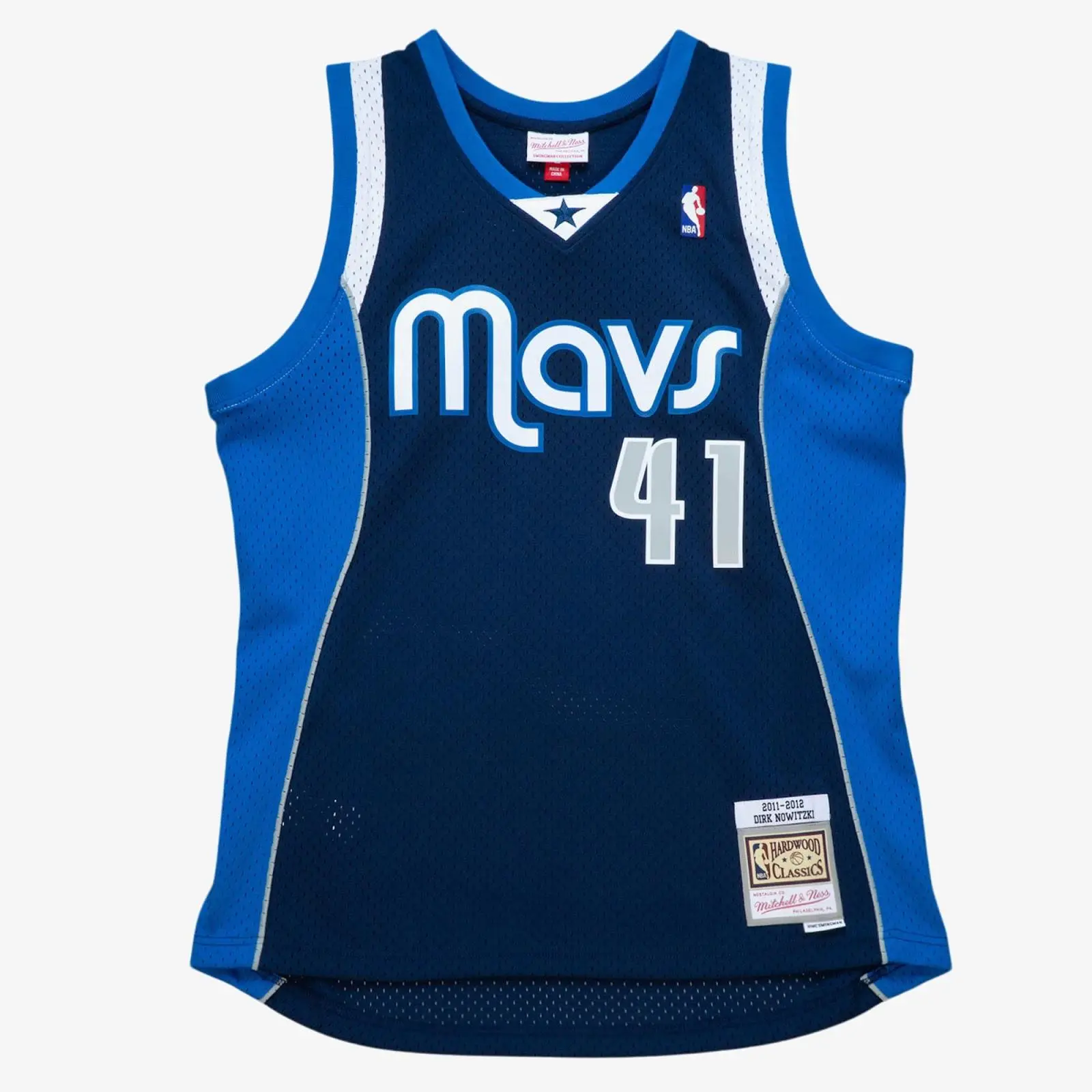 Mitchell & Ness Dirk Nowitzki Dallas Mavericks 2011-12 Navy Regular Fit Swingman Player Jersey, Professional Sports Clothing for Sports & Outdoor Use