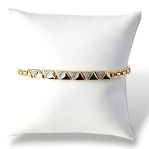 Gold-Tone Pyramid Design Bracelet for Women - Stylish Chain Link Jewelry Accessory