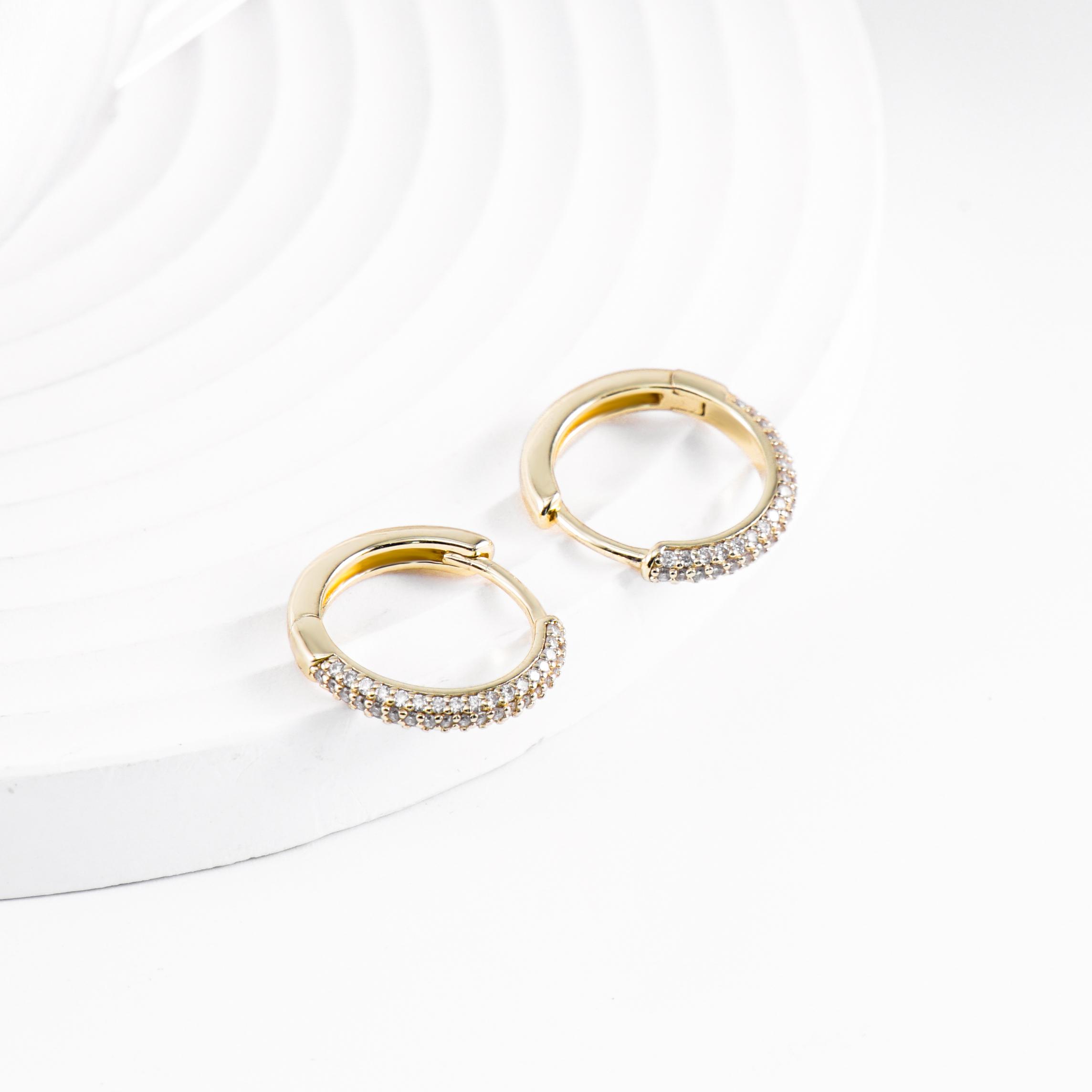 Delzzad Huggies Synthetic Moissanite Earring S925 Moissanite Jewelry Perfect Birthday Mother’s Day Gift for Men Women Wedding Set