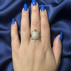 Beautiful Ring Size 7 8y 9 Elegant Gold-Tone Open Design for Women's Fashion Accessories