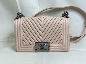 Pre-owned CHANEL leather Crossbody Bags Pink Chevron Flap Boy Bag