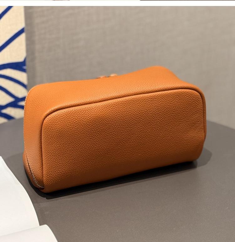 Minimalist High-End Feel First Layer Cowhide Texture Makeup Bag Genuine Leather Travel Portable Toiletry Bag Large Capacity Storage Bag