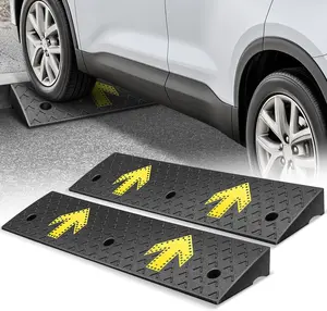 2pcs Rise Rubber Arrow Curb Ramp Heavy Duty Loading Driveway Ramp Threshold Ramp for Loading Dock, Warehouse, Wheelchair, Motorcycles, Cars
