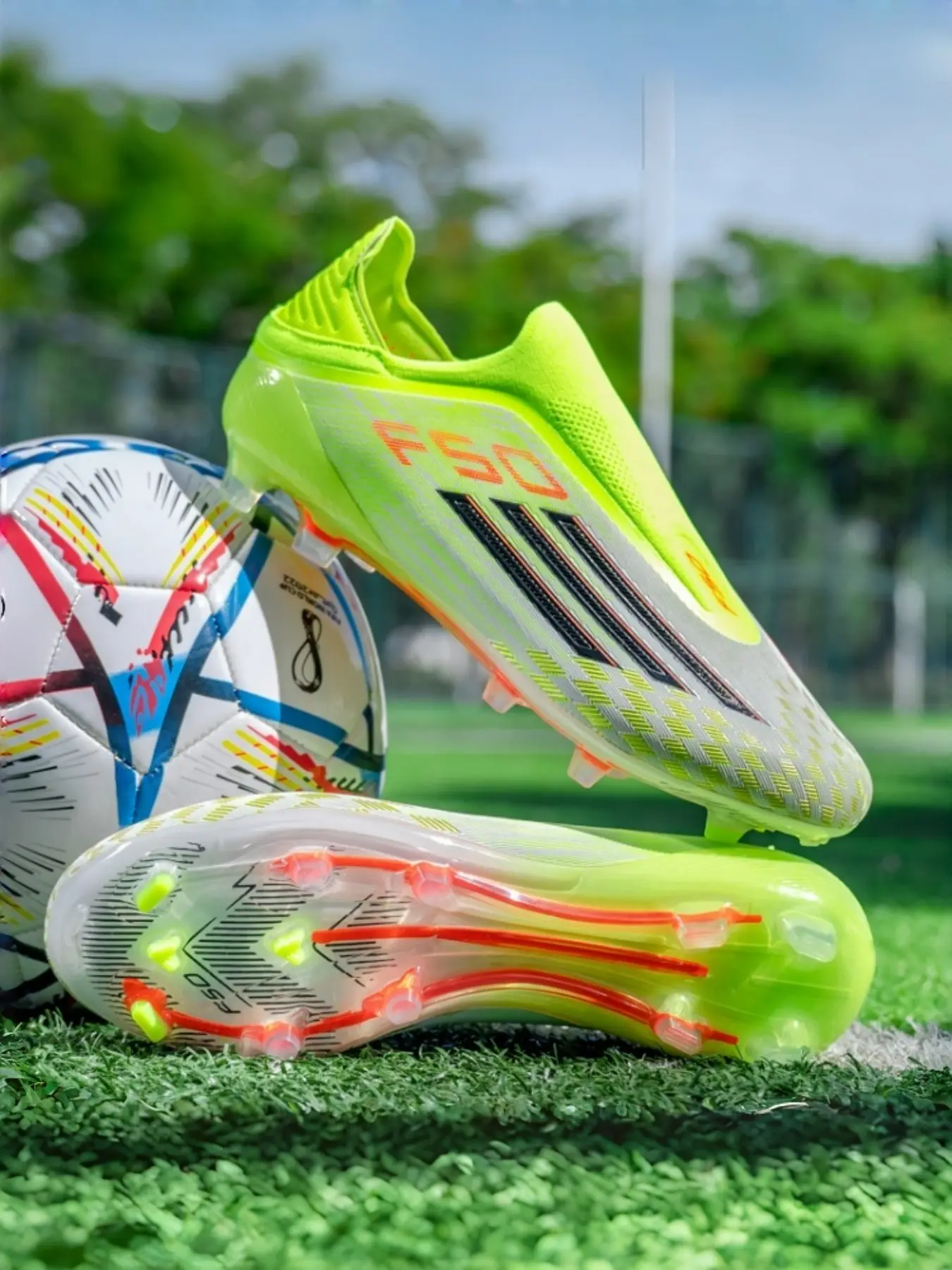 Men Women High-End Seamless Sports Football Shoes Football Boots, Anti-Slip Durable Outdoor Lawn Soccer Cleats, Super Grip Support, Fashionable Design