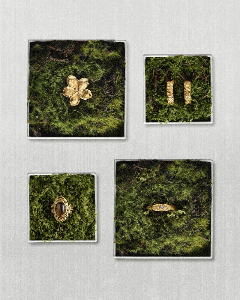 en route Gold Textured Floral Ring, Chic Jewelry with A Hammered Finish, Perfect for Set Styling and Pairing with Matching Earrings & Necklaces