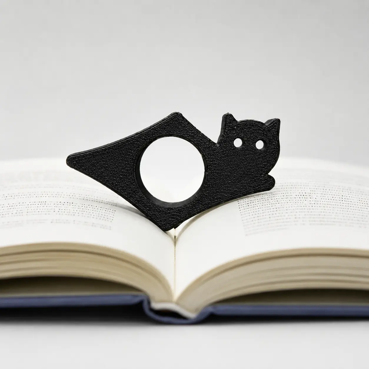 2pc Animal Thumb Hold Book Page Holders - No Spot Loss Office Stationery, Avid Readers' Delightful Gift, Slip-On Thumb Book Markers
