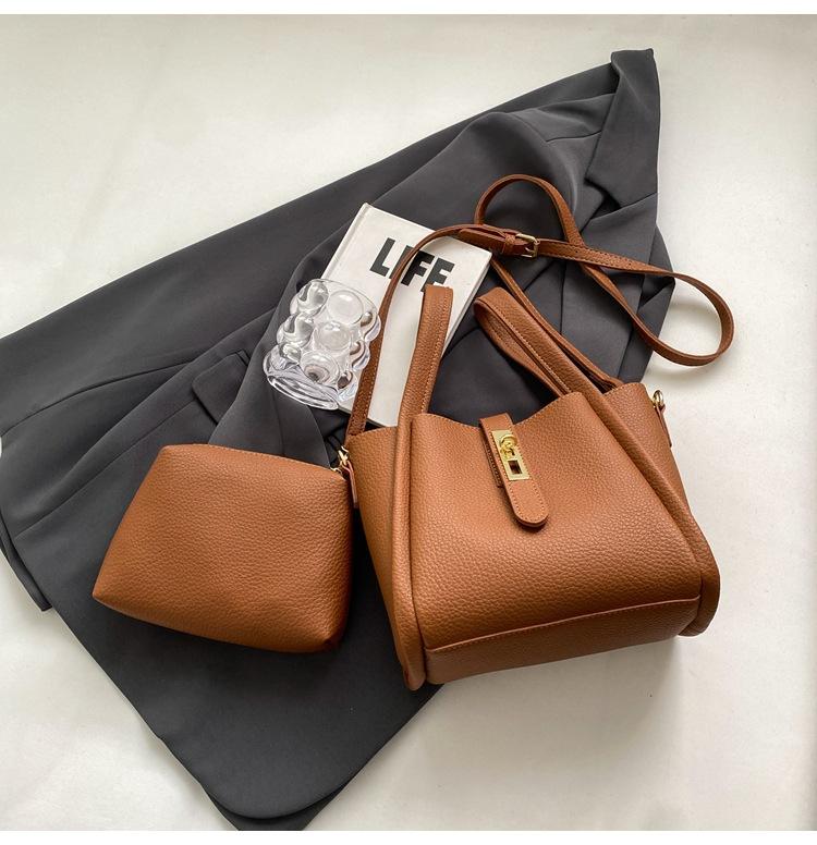 2026 Women's Elegant Solid Color Handbag, Fashion  Leather Shoulder Bag for Daily Used, Casual Trendy Versatile High-quality Commuting Bag, Girl Fashionable Bag,  Tote Satchel PU