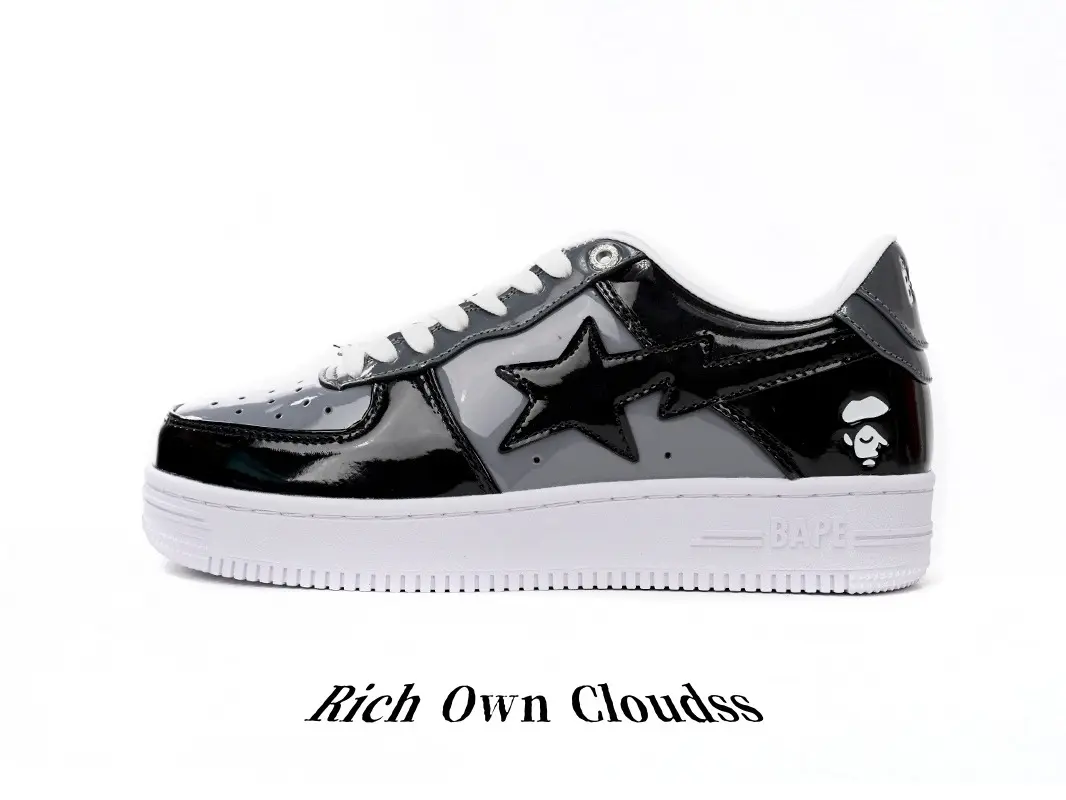 Gradient Black Gray Patent Leather Low Star Skate Sneakers, Black Glossy Star Logo White Fabric Laces Solid White Cushion EVA Midsole Street Fashion Trainers