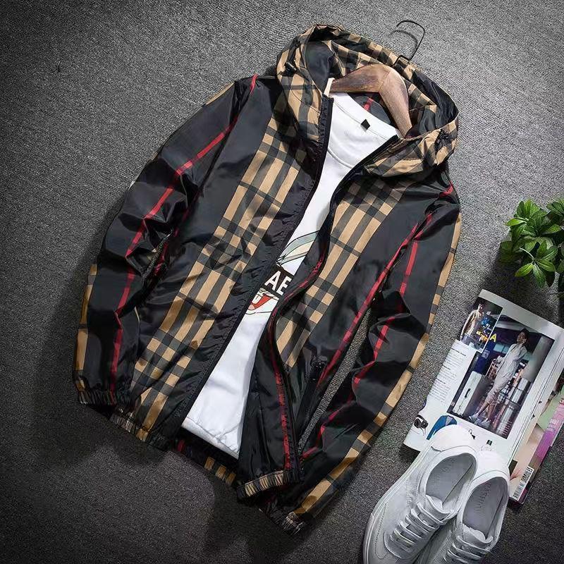 Men's lightweight hooded (stand-up collar) jacket, zip-up windbreaker, with adjustable drawstrings and color-block stripes, stylish for spring and autumn, casual men's outerwear, customizable personalized jacket, fashionable khaki plaid design Men's lightweight hooded (stand-up collar) jacket, zip-up windbreaker, with adjustable drawstrings and color-block stripes, stylish for spring and autumn, casual men's outerwear, customizable personalized jacket, fashionable khaki plaid design