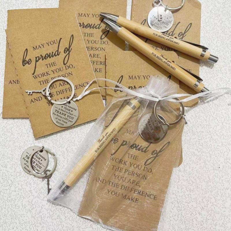 A set of 5 inspiring motivational notebooks (including telescopic bamboo pen/keychain/express gratitude notebook + bag) is suitable as a gift for praising colleagues, employees, nurses, teachers, etc.