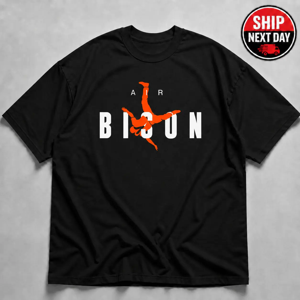 Unisex Thick Breathable Relaxed Fit Bison Logo Yellowstone Graphic Tee - Kangaroo Pocket Fleece Fabric, National Park Vacation Camping Top, Gift For Him