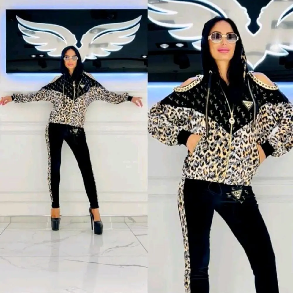 Womens Luxury Leopard Print 2-Piece Tracksuit Set – Cold Shoulder Hoodie with Gold Chain Detail – Glam Athleisure Sweatsuit"